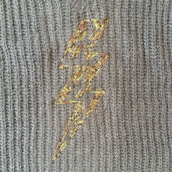 Chunky Graphic Sweater - Picture 6 of 11